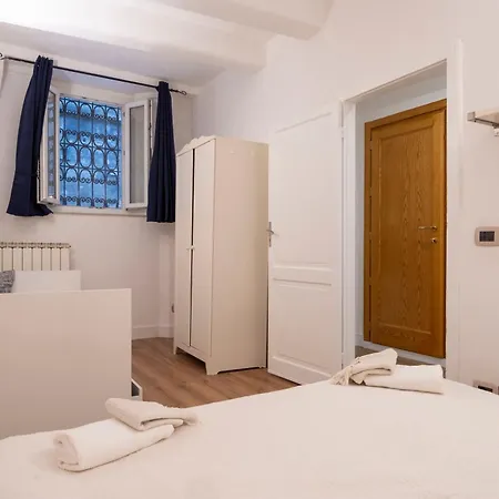 Franciosa 46 - Nuova In Zona Duomo Appartamento